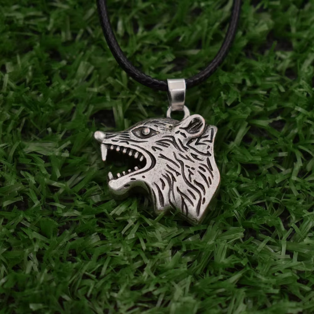 Vintage Norse Vikings Wolf Pendant Necklace Women's Punk Lucky Charm Animal Jewelry Rope Chain Zinc Alloy