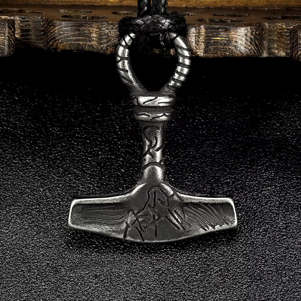 Viking-style Retro Hammer Pendant Necklace Stainless Steel Bamboo Chain Fashionable Mens